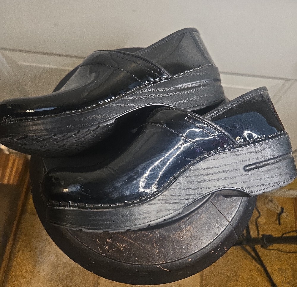 Dansko Professional Black Patent Leather Women's Clog Shoes Size 38 - Picture 8 of 15